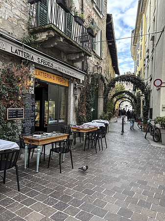 Milancomo06